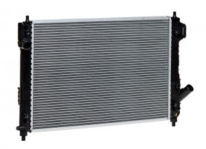 Радиатор охлаждения Chevrolet Aveo T255 (08-) 1.4i MT (LRc 0581) LRC0581 LUZAR
