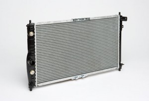 Радиатор охлаждения Chevrolet Lanos (02-) 1.5/1.6 AT (LRc CHLs02260) LRC CHLS02260 LUZAR