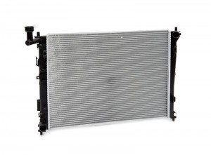 Радиатор охлаждения Kia CEE'D (07-) 1.4/1.6/2.0 MT (LRc KICd07110) LRCKICD07110 LUZAR