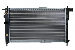Радиатор охлаждения Daewoo Nexia (94-) 1.5/1.8 MT (LRc DWNx94147) LRCDWNX94147 LUZAR