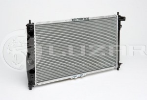 Радиатор охлаждения Daewoo Leganza (97-)/Nubira (99-) 1.5/1.8/2.0 MT (LRc DWLg97 LRC DWLG97102 LUZAR