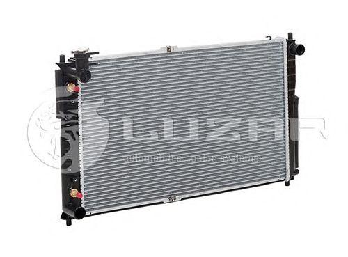 Радиатор охлаждения Kia Carnival (98-) AT (LRc 08158) LRC 08158 LUZAR