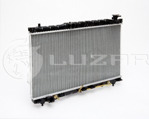 Радиатор охлаждения Hyundai SantaFe (00-) 2.0Crdi/2.4/2.7 AT (LRc HUSf00250) LRCHUSF00250 LUZAR