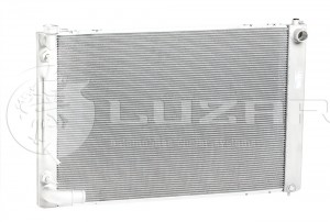 Радиатор охлаждения Lexus RX 330 (02-) (LRc 1929) LRC1929 LUZAR