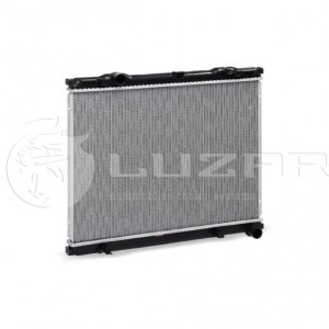 Радиатор охлаждения Kia Sorento (02-) 2.5Crdi MT (LRc KISo02150) LRCKISO02150 LUZAR