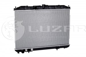 Радиатор охлаждения Nissan X-Trail T30 (01-) AT (LRc 141H8) LRC141H8 LUZAR